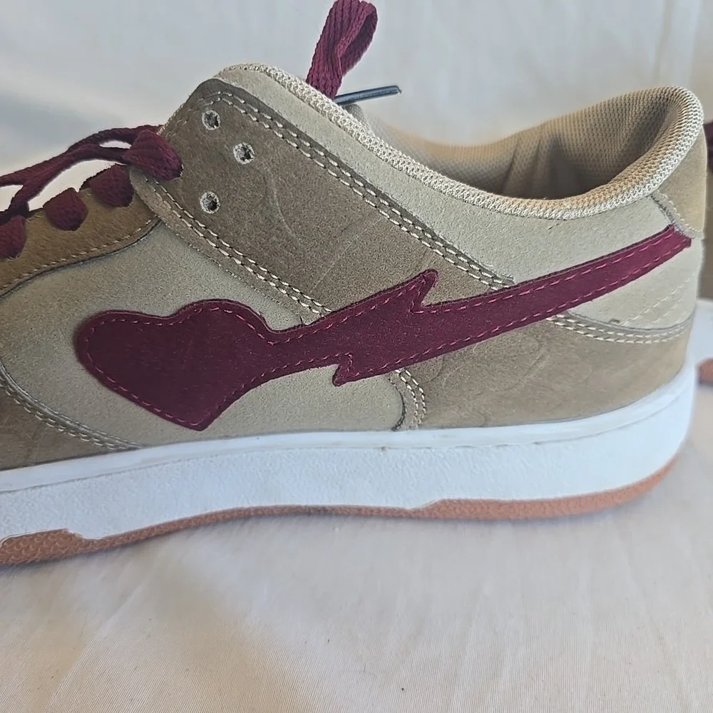 New Nibok Brown and Red Heart Shoes Sneakers  Unisex Women's‎ 11, Men's 9.5